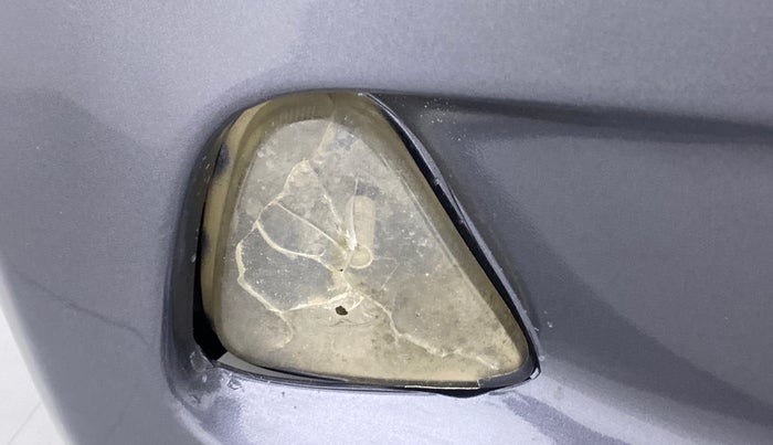 2017 Hyundai Eon ERA +, CNG, Manual, 92,549 km, Right fog light - Minor damage