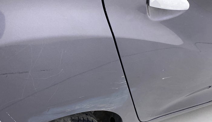 2017 Hyundai Eon ERA +, CNG, Manual, 92,549 km, Right quarter panel - Minor scratches