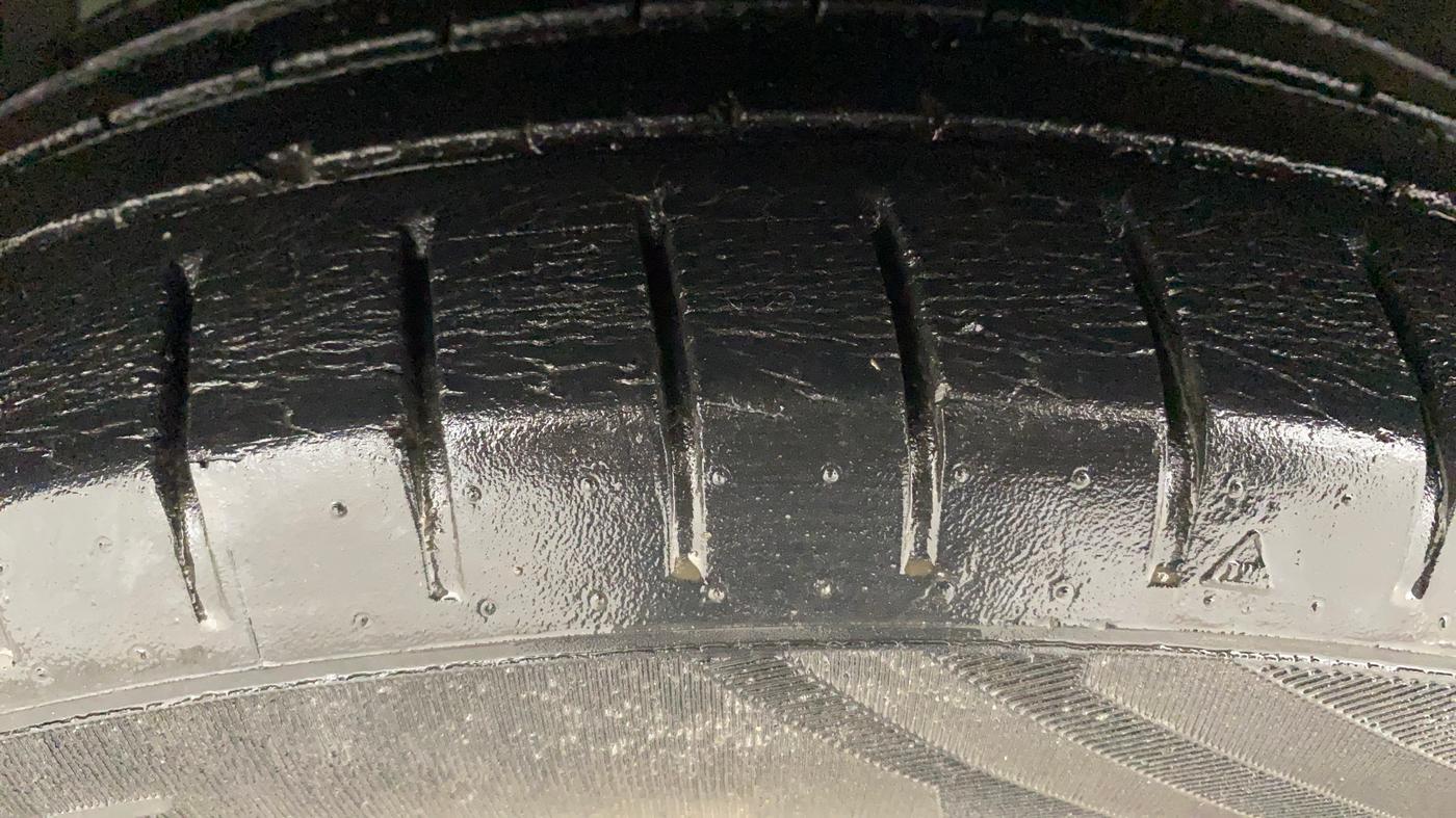 2019 Maruti Ciaz ALPHA 1.5 SHVS PETROL, Petrol, Manual, 40,966 km, Left Front Tyre Tread