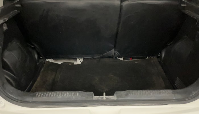 2018 Maruti Swift ZXI, Petrol, Manual, 33,727 km, Boot Inside