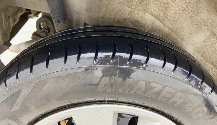 2013 Maruti Wagon R 1.0 LXI, Petrol, Manual, 68,260 km, Right Rear Tyre Tread