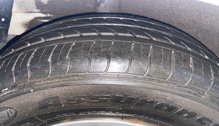 2014 Hyundai Grand i10 SPORTZ 1.2 KAPPA VTVT, Petrol, Manual, 83,924 km, Right Rear Tyre Tread