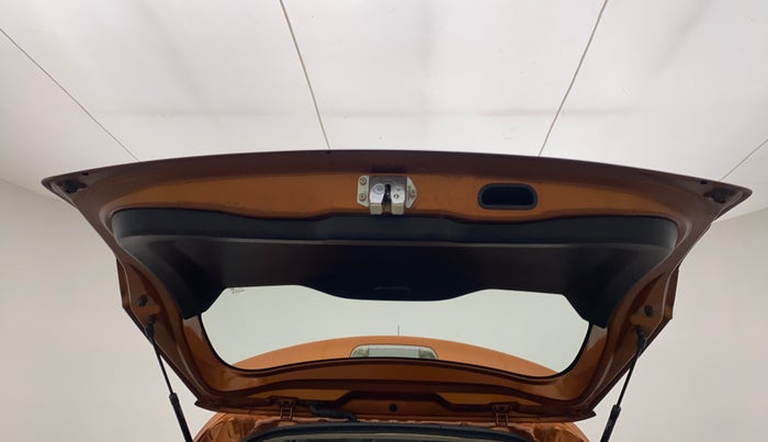 2018 Maruti Vitara Brezza VDI AMT, Diesel, Automatic, 65,041 km, Boot Door Open