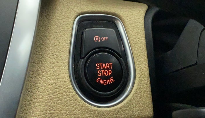 2013 BMW 3 Series 320D LUXURYLINE, Diesel, Automatic, 1,53,870 km, Keyless Start/ Stop Button