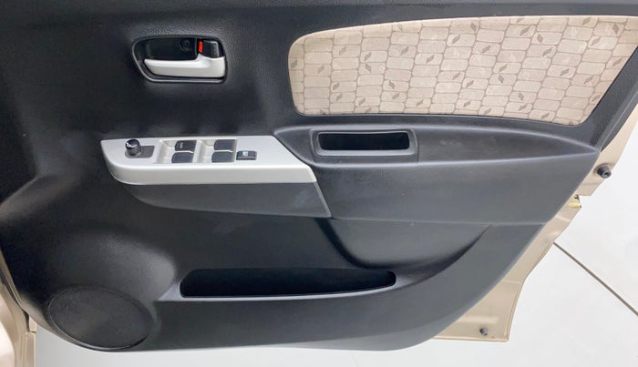 2014 Maruti Wagon R 1.0 VXI, Petrol, Manual, 24,354 km, Driver Side Door Panels Control