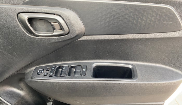 2023 Hyundai EXTER SX(O) 1.2 AMT, Petrol, Automatic, 21,275 km, Driver Side Door Panels Control