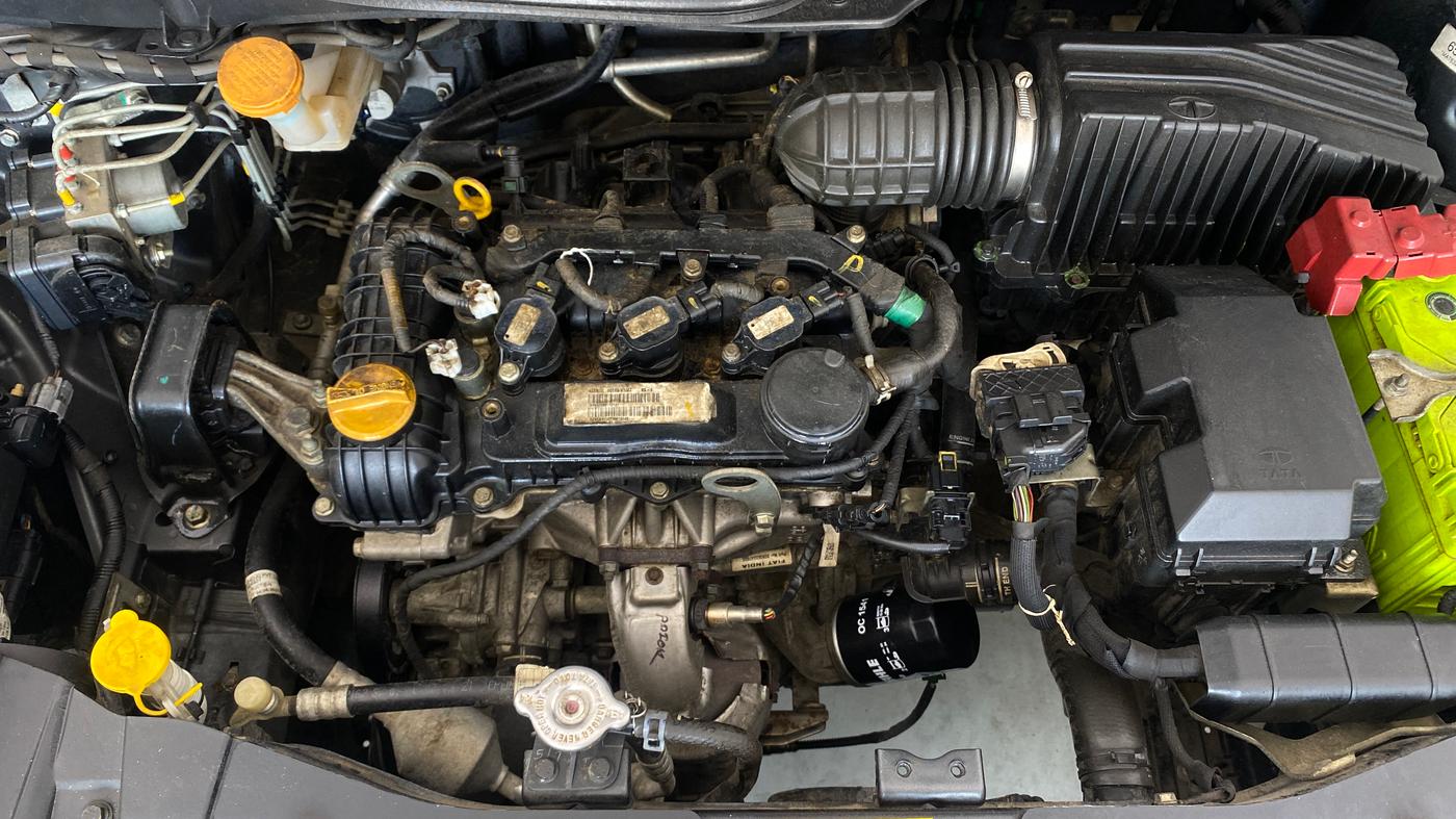 2021 Tata ALTROZ XZ PETROL, Petrol, Manual, 20,070 km, Engine View