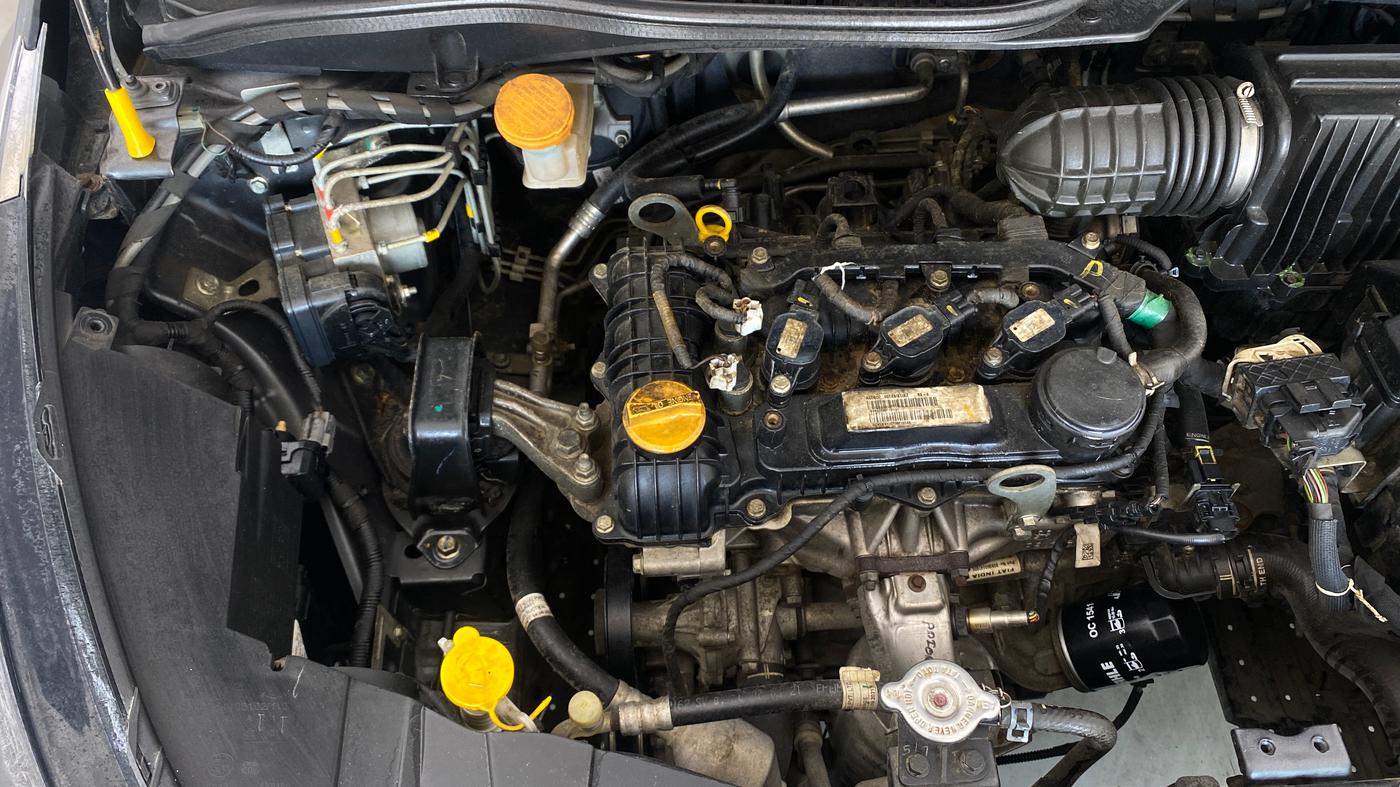2021 Tata ALTROZ XZ PETROL, Petrol, Manual, 20,070 km, Engine View - Right