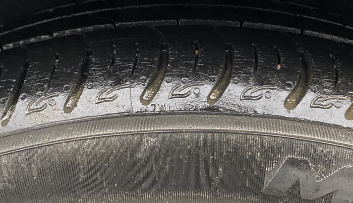 2021 Tata ALTROZ XZ PETROL, Petrol, Manual, 19,968 km, Left Front Tyre Tread