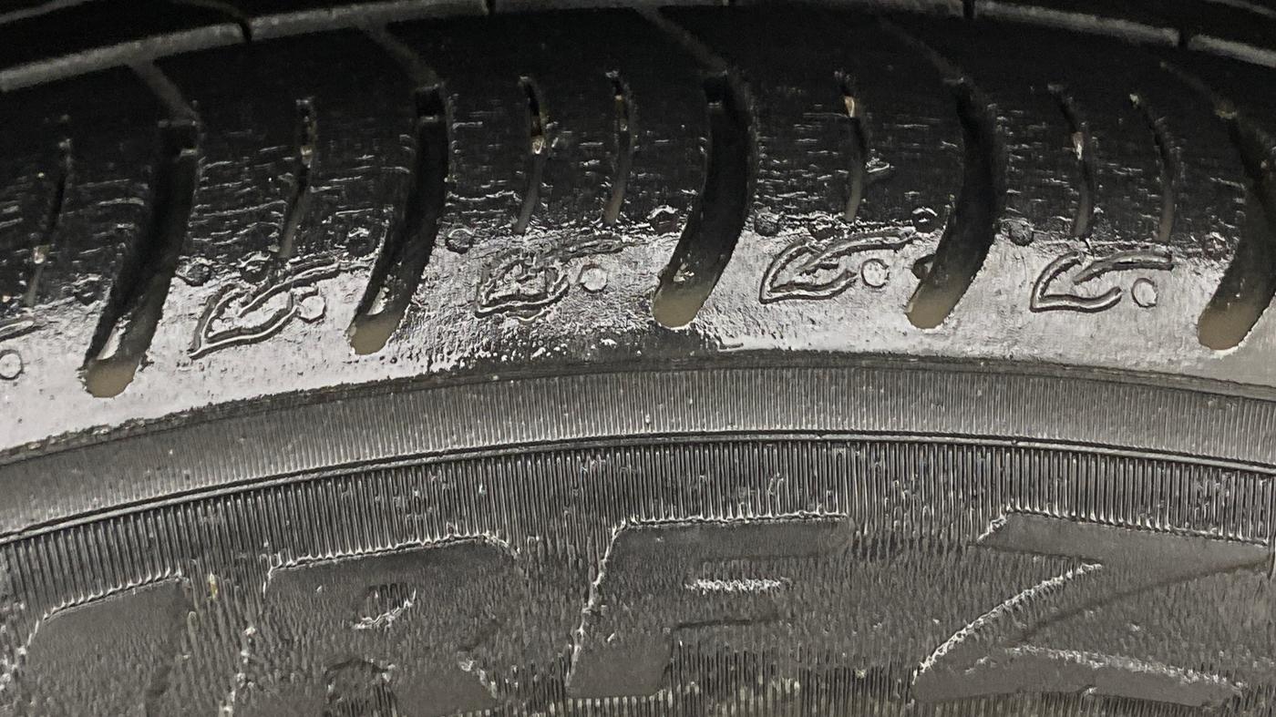 2021 Tata ALTROZ XZ PETROL, Petrol, Manual, 20,070 km, Left Rear Tyre Tread
