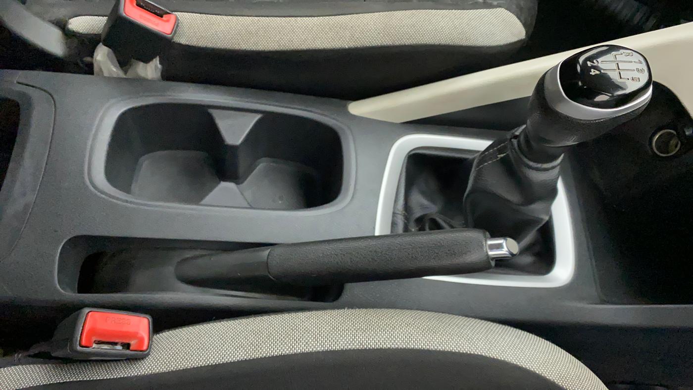 2021 Nissan MAGNITE XL TURBO, Petrol, Manual, 30,178 km, Gear Lever