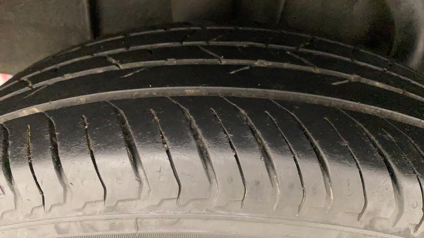 2021 Nissan MAGNITE XL TURBO, Petrol, Manual, 30,178 km, Right Rear Tyre Tread