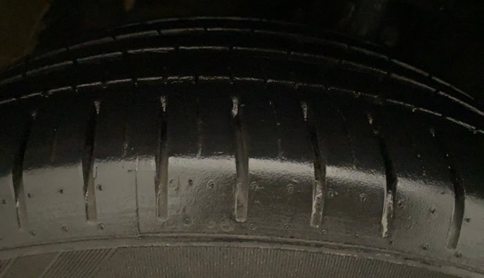 2021 Maruti Baleno ZETA CVT PETROL 1.2, Petrol, Automatic, 10,412 km, Left Front Tyre Tread