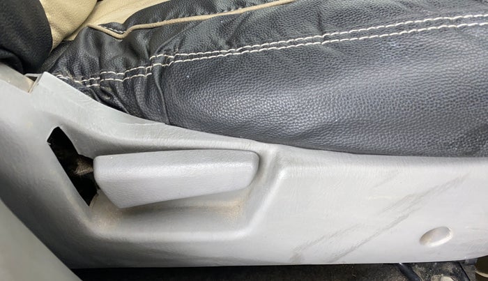 2011 Maruti Alto K10 LXI P, Petrol, Manual, 48,764 km, Driver Side Adjustment Panel