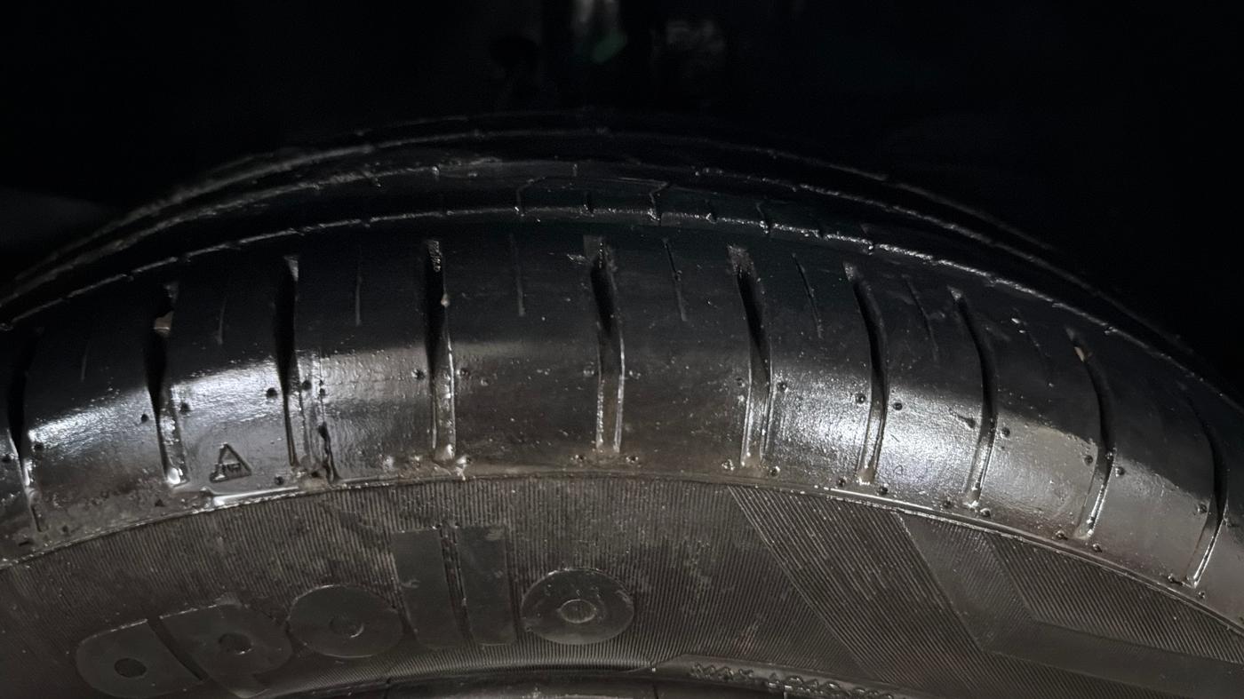 2016 Maruti Baleno DELTA PETROL 1.2, Petrol, Manual, 64,538 km, Right Front Tyre Tread