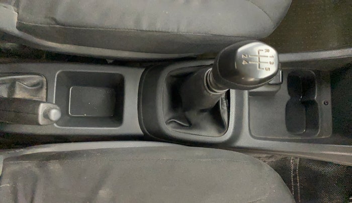 2015 Renault Kwid RXL, CNG, Manual, 49,363 km, Gear Lever