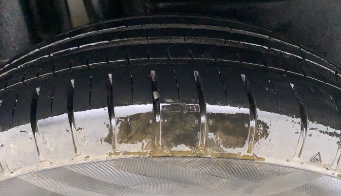 2022 Maruti Dzire ZXI CNG, CNG, Manual, 19,150 km, Right Rear Tyre Tread