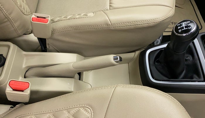 2022 Maruti Dzire ZXI CNG, CNG, Manual, 19,150 km, Gear Lever