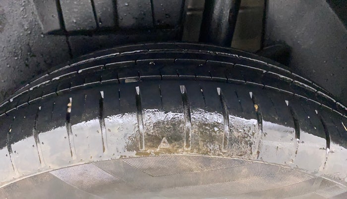 2022 Maruti Dzire ZXI CNG, CNG, Manual, 19,150 km, Left Rear Tyre Tread