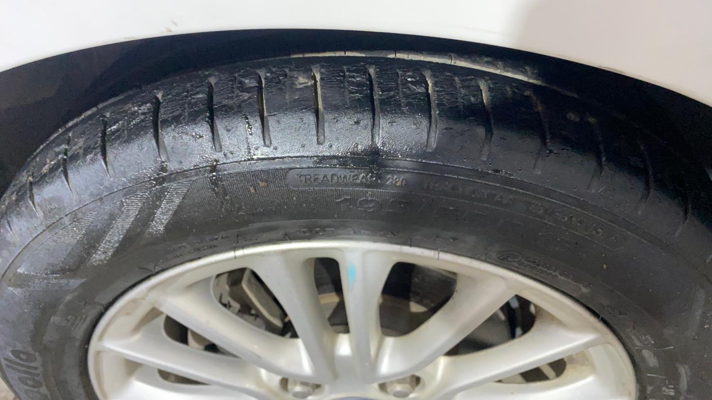2018 Ford Figo Aspire TITANIUM 1.5 PETROL AT, Petrol, Automatic, 44,911 km, Left Front Tyre Tread