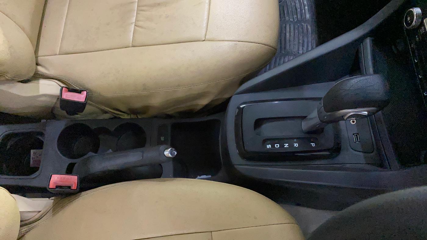 2018 Ford Figo Aspire TITANIUM 1.5 PETROL AT, Petrol, Automatic, 44,911 km, Gear Lever
