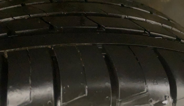 2021 MG HECTOR SHARP 1.5 PETROL CVT, Petrol, Automatic, 68,243 km, Right Rear Tyre Tread