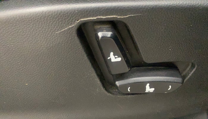 2021 MG HECTOR SHARP 1.5 PETROL CVT, Petrol, Automatic, 68,243 km, Driver Side Adjustment Panel