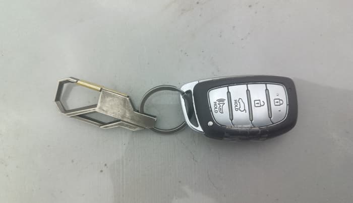2022 Hyundai NEW I20 ASTA (O) 1.2 MT, Petrol, Manual, 34,455 km, Key Close Up