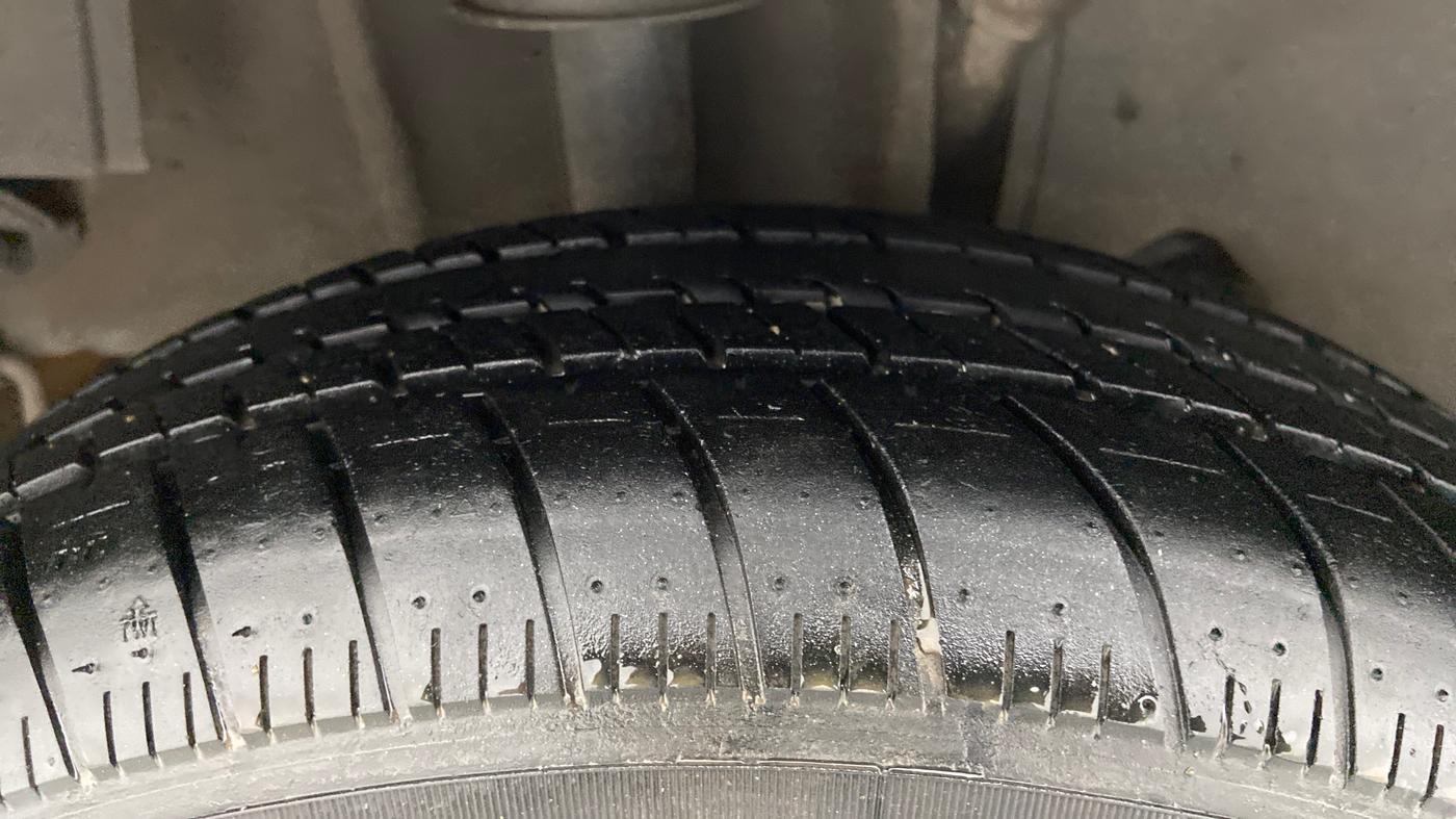 2017 Tata Tiago XZA PETROL, Petrol, Automatic, 62,204 km, Right Rear Tyre Tread