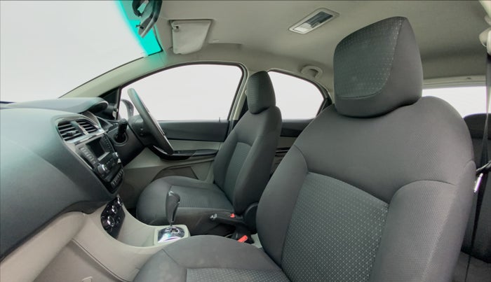 2017 Tata Tiago XZA PETROL, Petrol, Automatic, 62,204 km, Right Side Front Door Cabin