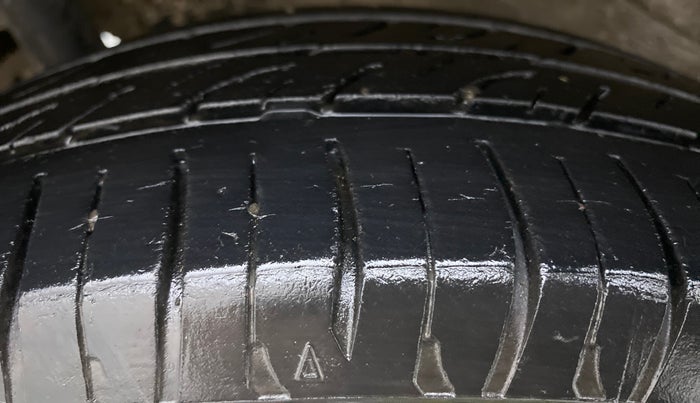2010 Maruti Wagon R 1.0 VXI, Petrol, Manual, 66,835 km, Right Rear Tyre Tread