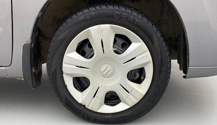 2010 Maruti Wagon R 1.0 VXI, Petrol, Manual, 66,835 km, Right Front Wheel