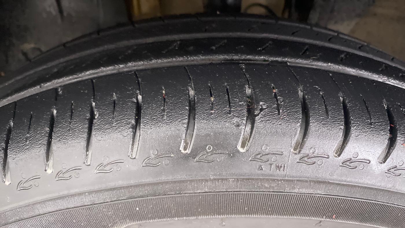 2019 Renault TRIBER 1.0 RXT, Petrol, Manual, 38,946 km, Left Front Tyre Tread