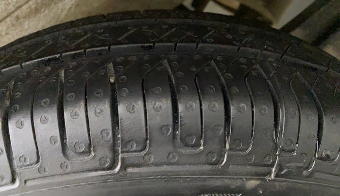 2018 Maruti Wagon R 1.0 LXI CNG, CNG, Manual, 92,252 km, Left Rear Tyre Tread