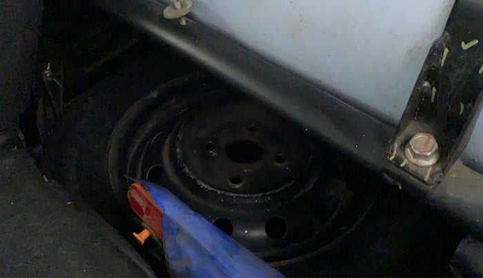 2018 Maruti Wagon R 1.0 LXI CNG, CNG, Manual, 92,252 km, Dicky (Boot door) - Tool missing