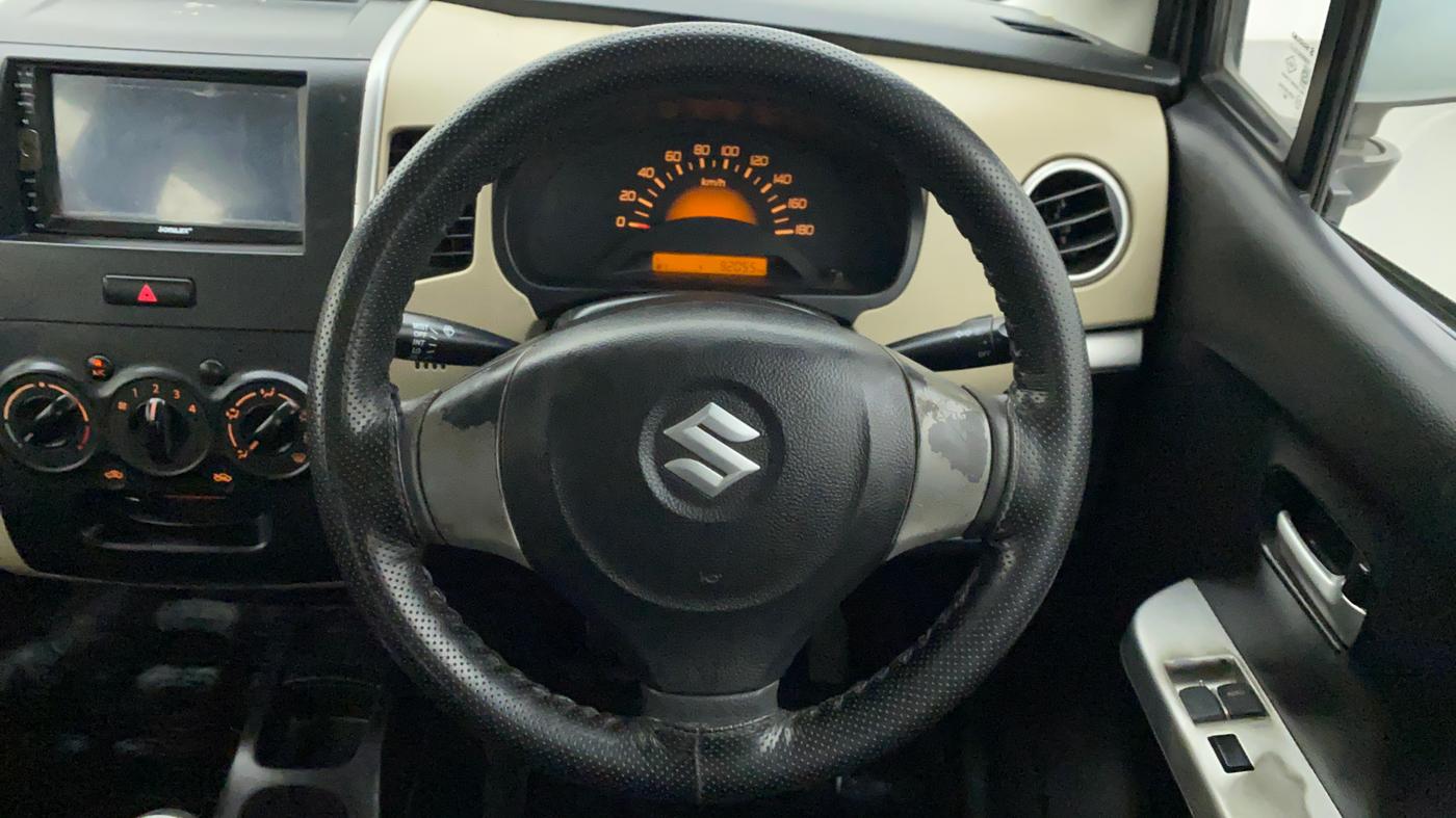 2018 Maruti Wagon R 1.0 LXI CNG, CNG, Manual, 92,252 km, Steering Wheel Close Up