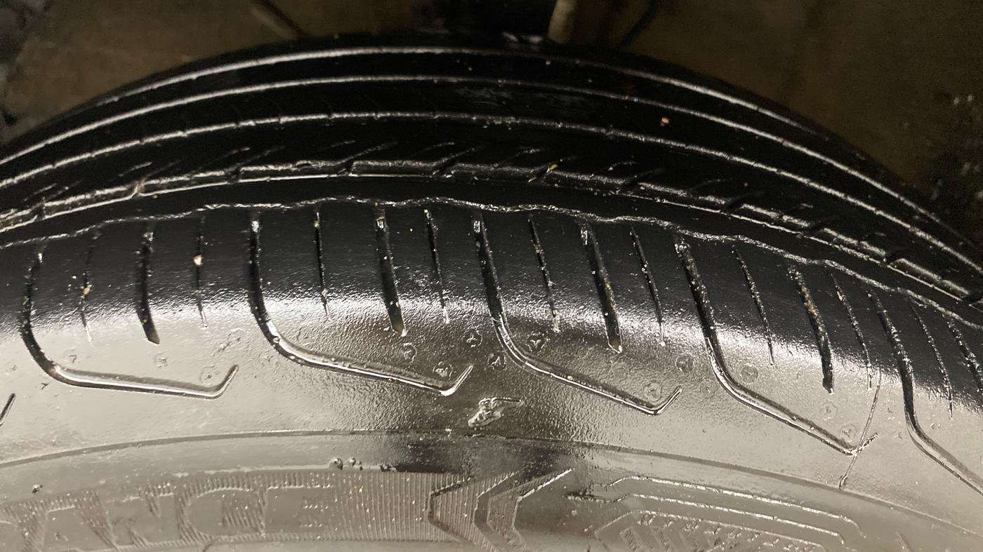 2024 Maruti FRONX DELTA PLUS 1.2MT, Petrol, Manual, 63,998 km, Left Front Tyre Tread