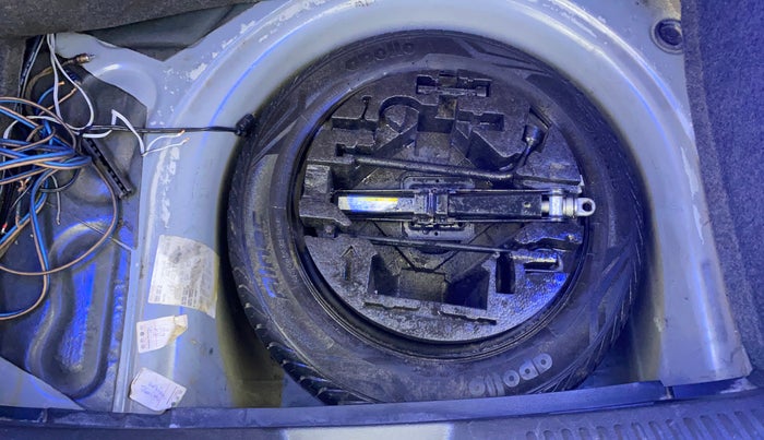 2015 Volkswagen Polo COMFORTLINE 1.5L, Diesel, Manual, 83,063 km, Spare Tyre