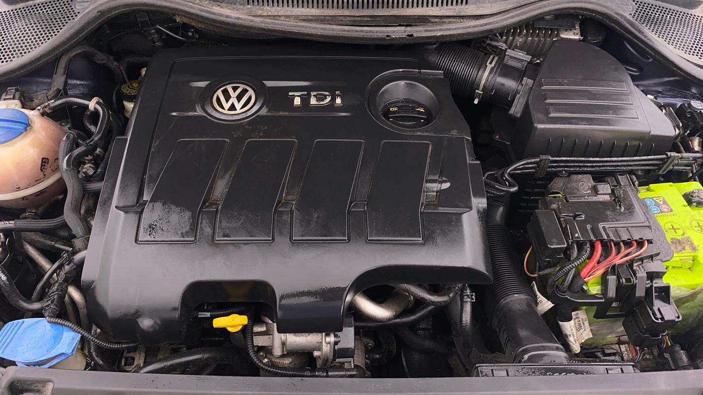 2015 Volkswagen Polo COMFORTLINE 1.5L, Diesel, Manual, 83,146 km, Engine View