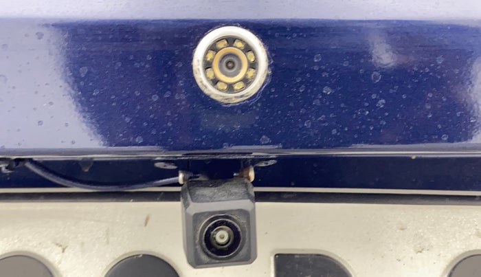 2015 Volkswagen Polo COMFORTLINE 1.5L, Diesel, Manual, 83,063 km, Parking Camera