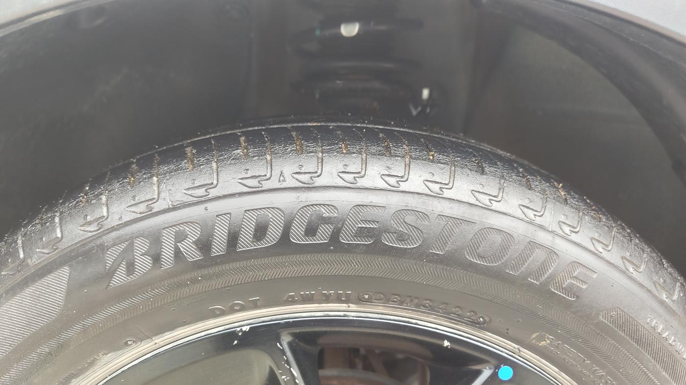 2022 Maruti IGNIS ALPHA 1.2, Petrol, Manual, 44,892 km, Left Front Tyre Tread
