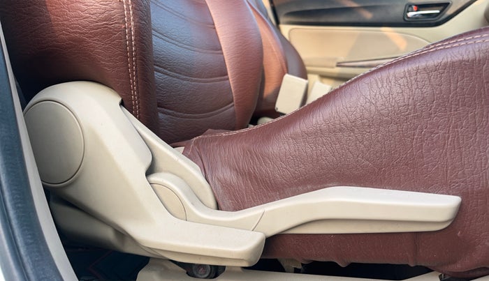 2018 Maruti Dzire ZXI PLUS AMT, Petrol, Automatic, 1,32,161 km, Driver Side Adjustment Panel