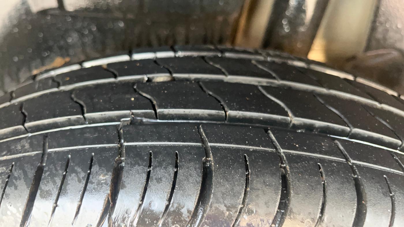 2018 Maruti Dzire ZXI PLUS AMT, Petrol, Automatic, 1,32,185 km, Left Rear Tyre Tread