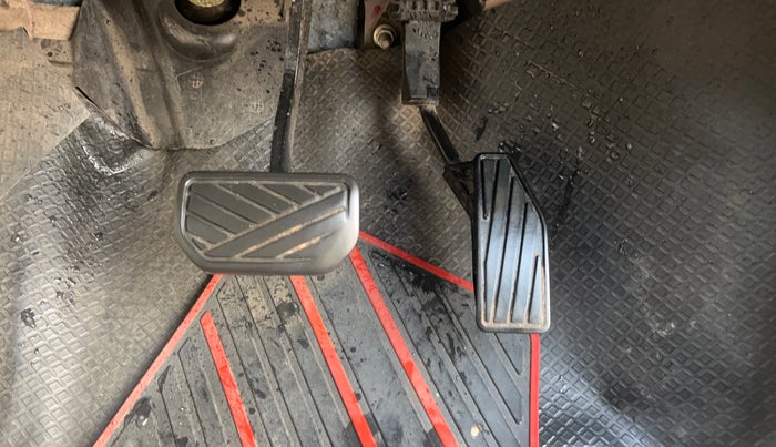 2018 Maruti Dzire ZXI PLUS AMT, Petrol, Automatic, 1,32,161 km, Pedals