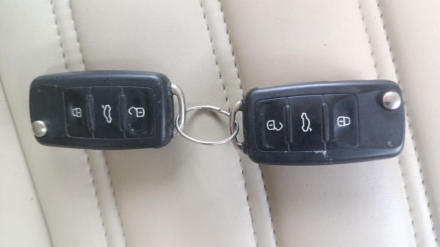 2015 Volkswagen Polo HIGHLINE1.2L, Petrol, Manual, 74,520 km, Key Close Up