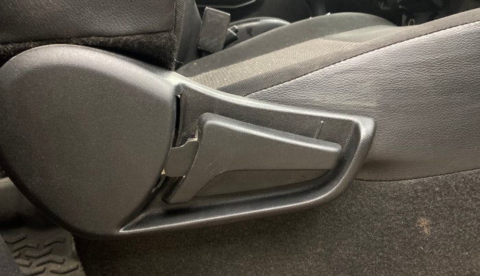 2022 Maruti S PRESSO VXI (O), Petrol, Manual, 43,335 km, Driver Side Adjustment Panel