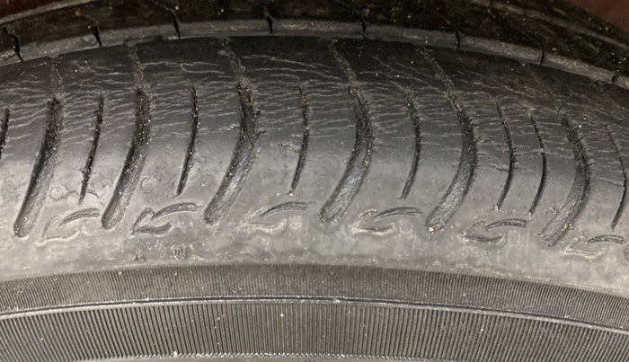 2022 Maruti S PRESSO VXI (O), Petrol, Manual, 43,335 km, Right Front Tyre Tread