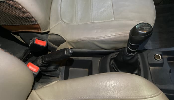 2016 Renault Kwid RXT 1.0, Petrol, Manual, 94,466 km, Gear Lever