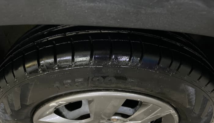 2016 Renault Kwid RXT 1.0, Petrol, Manual, 94,466 km, Right Front Tyre Tread