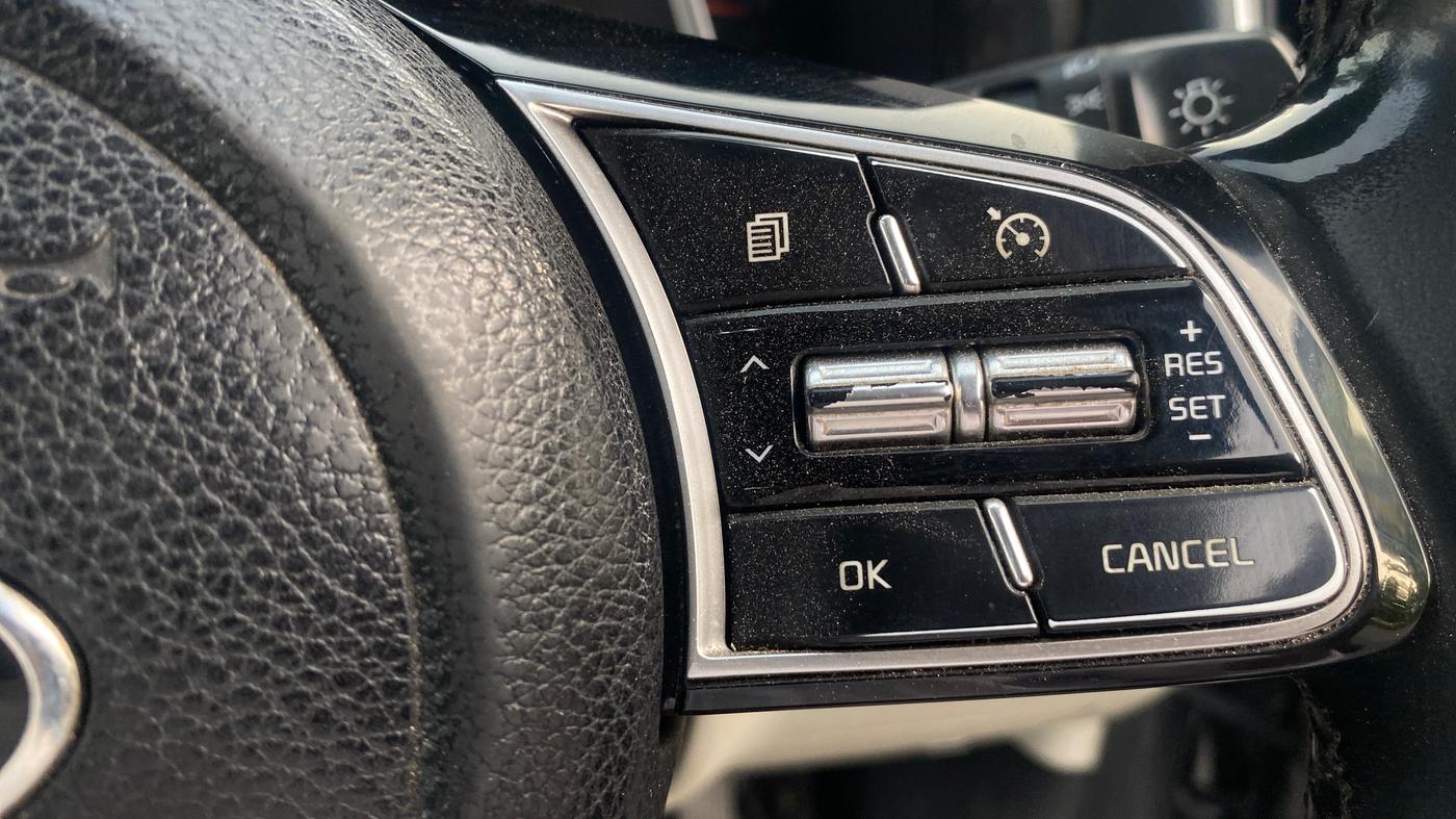 2020 KIA SONET HTX 1.0 IMT, Petrol, Manual, 1,41,797 km, Adaptive Cruise Control